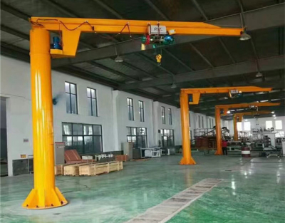 定柱式旋臂起重机